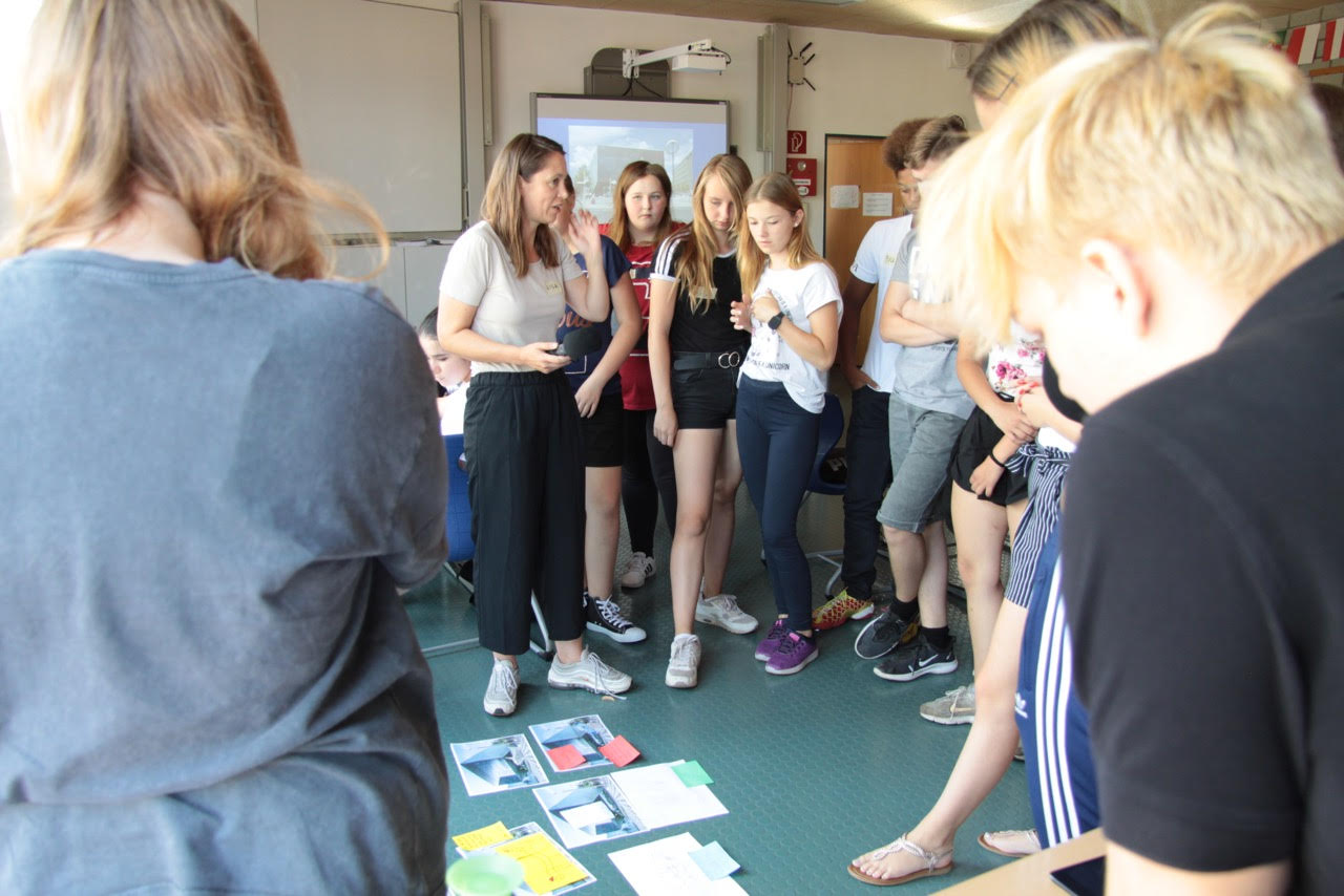 Workshop (“WAO”) conducted by Lisa Rave with students from the Barbara Zürner Oberschule Velten on August 29, 2019.